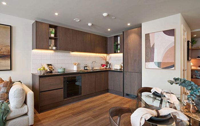 3 Bedroom Flat For Sale In Arch Amp; Bloom, Guildford, GU1