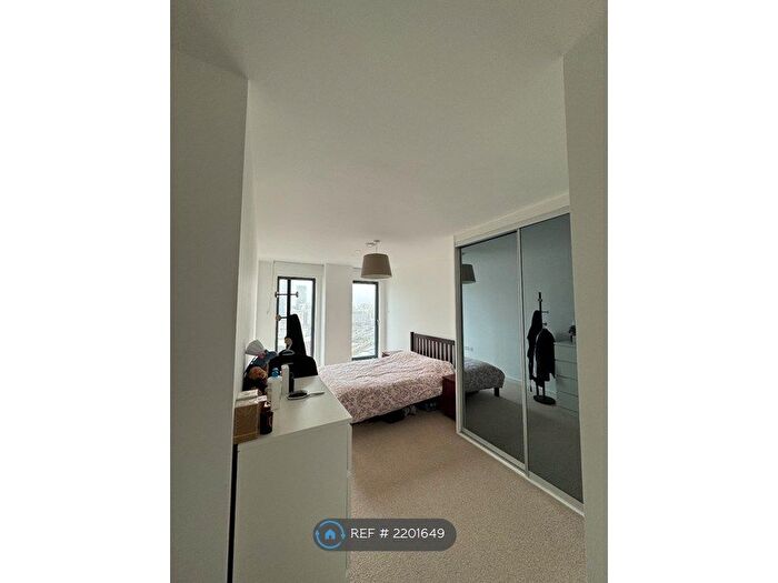 2 Bedroom Flat To Rent In Legacy Tower, London, E15