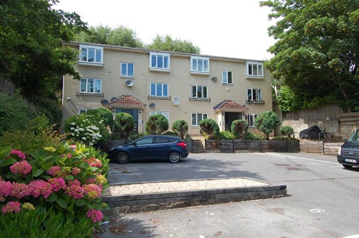 1 Bedroom Flat To Rent In Kenilworth Court, Walcot, Bath, BA1