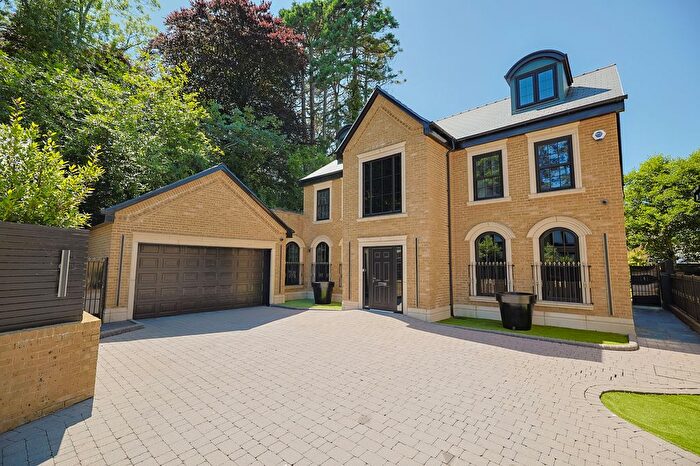 5 Bedroom Detached House For Sale In Redwood Court, Gowerton, Swansea, SA4