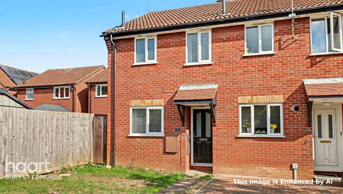 2 Bedroom End Of Terrace House For Sale In Salter Close, Bury St Edmunds, IP32