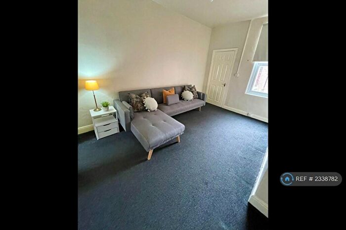 1 Bedroom Flat To Rent In Landseer Avenue, Leeds, LS13