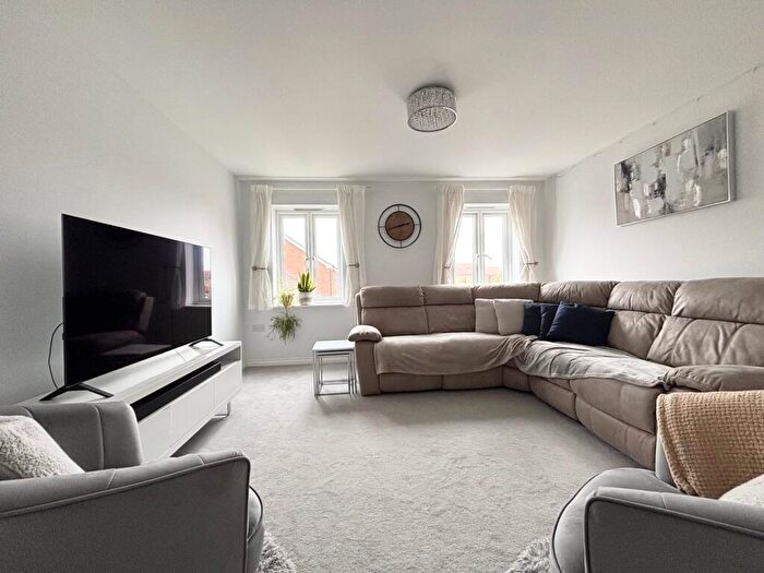 4 Bedroom Town House To Rent In Planets Way, Biggleswade, SG18