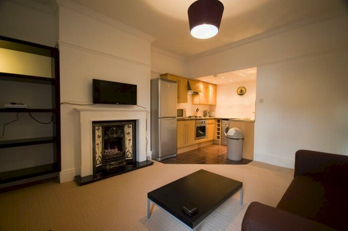 3 Bedroom Apartment To Rent In Forsyth Road, Newcastle Upon Tyne, NE2