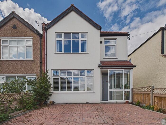 3 Bedroom Semi-Detached House For Sale In Peak Hill, London, SE26