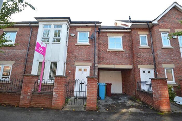 4 Bedroom House To Rent In Drayton Street, Hulme, Manchester, M15