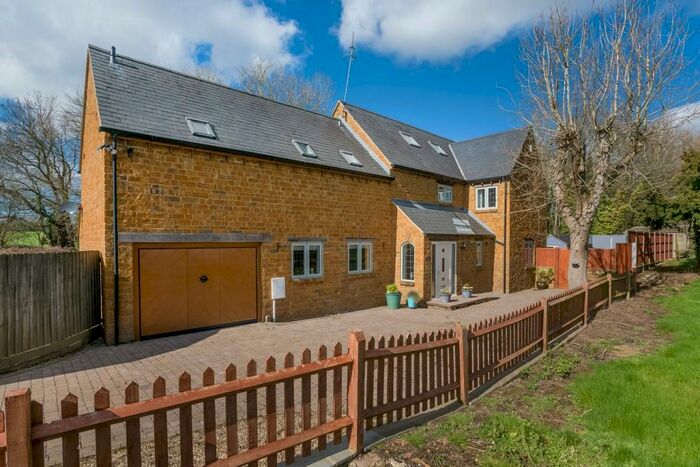 5 Bedroom Detached House For Sale In Chapel Lane, Charwelton, Daventry, NN11