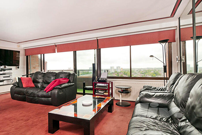2 Bedroom Apartment For Sale In Cresta House, Finchley Road, Swiss Cottage, NW3