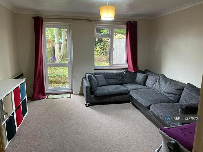 2 Bedroom Semi-Detached House To Rent In Pebble Drive, Didcot, OX11