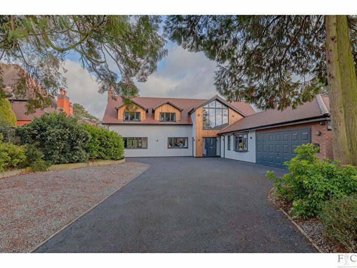 5 Bedroom Detached House For Sale In Forest Drive, Kirby Muxloe, LE9