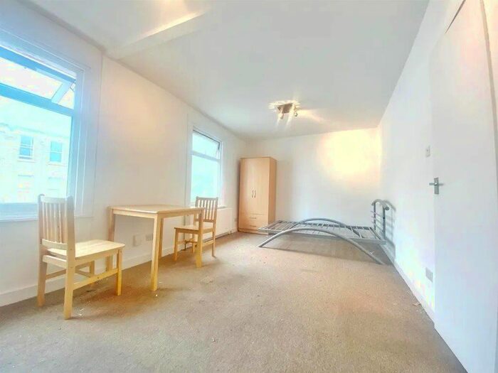 Studio To Rent In Maygrove Road, London, NW6