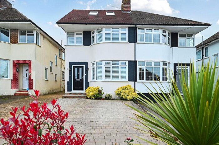 3 Bedroom Semi Detached House For Sale In Greenway, Chatham, ME5