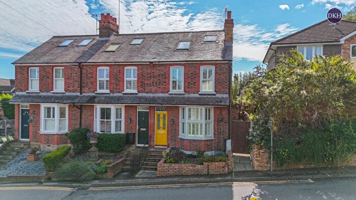 3 Bedroom End Of Terrace House For Sale In Church Lane, Kings Langley, Hertfordshire, WD4