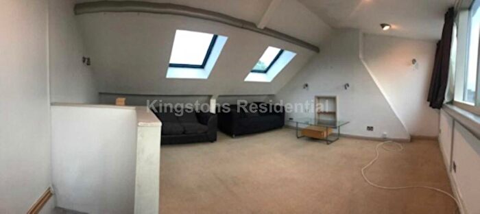2 Bedroom Duplex To Rent In Kings Road, Canton, Cardiff, CF11