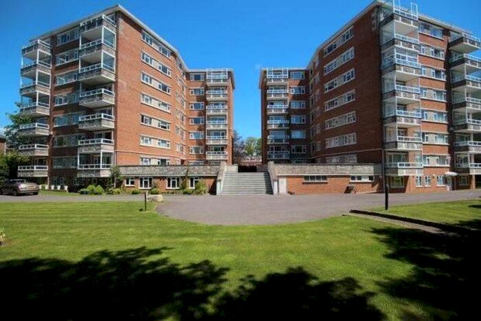 2 Bedroom Flat To Rent In Mildenhall, Bournemouth, BH4
