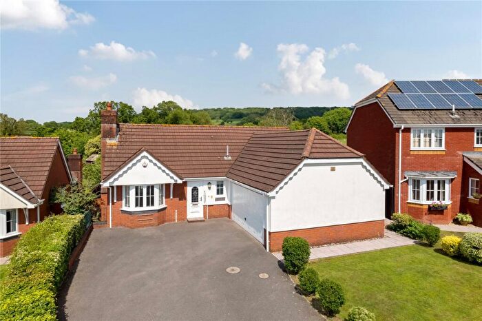 3 Bedroom Bungalow For Sale In Chinston Close, Awliscombe, Honiton, Devon, EX14