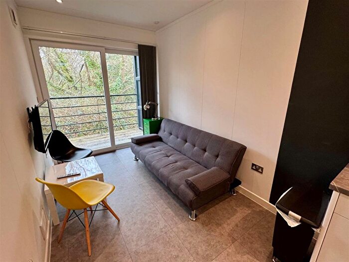 1 Bedroom Flat To Rent In Prow Park, Treloggan Industrial Estate, Newquay, TR7