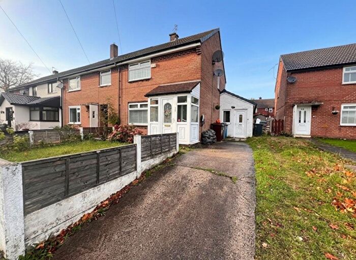 2 Bedroom Semi Detached House For Sale In Kilburn Road, Radcliffe, Manchester, M26