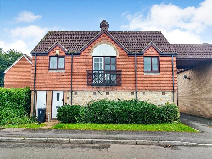 2 Bedroom House For Sale In Long Croft, Yate, Bristol, Gloucestershire, BS37