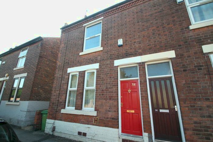 5 Bedroom Semi-Detached House To Rent In Cycle Road, Nottingham, NG7