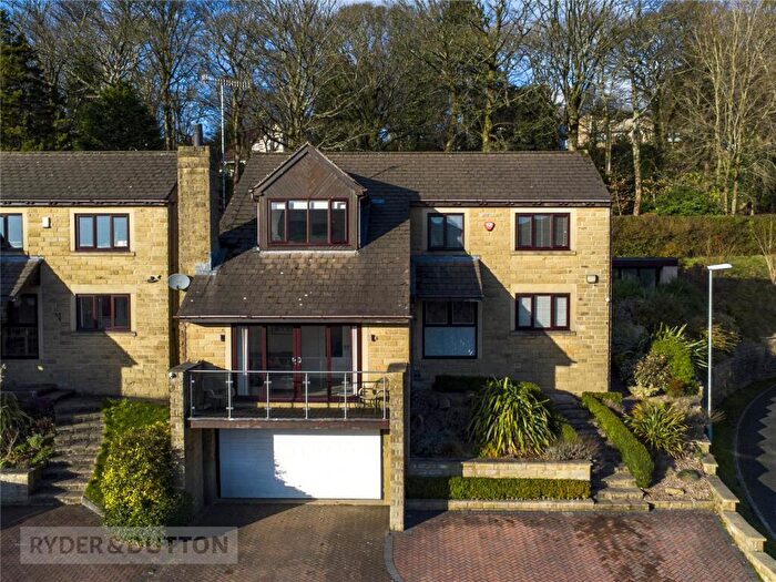 4 Bedroom Detached House For Sale In Oaklands Park, Grasscroft, Saddleworth, OL4