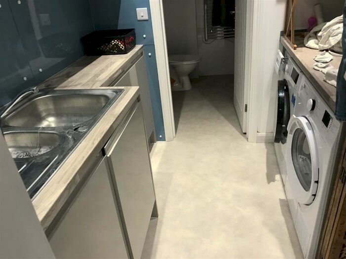 5 Bedroom House To Rent In Newmarket Road, Brighton, BN2