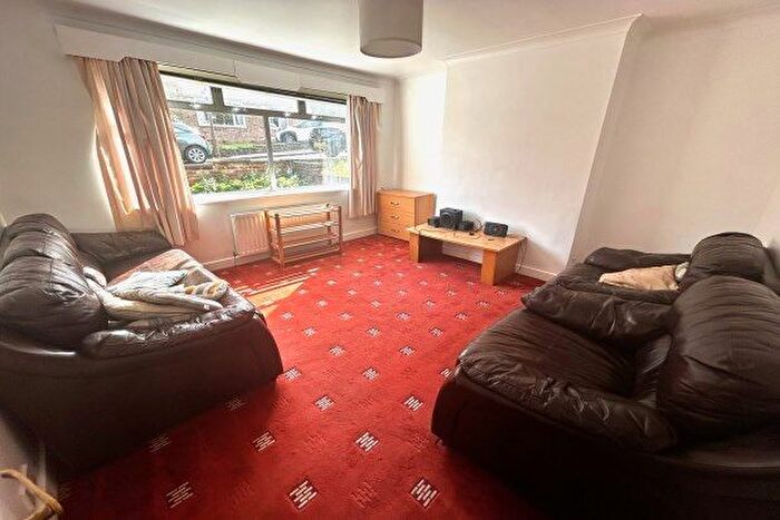 5 Bedroom Property To Rent In Mayorswell Close, Durham, DH1
