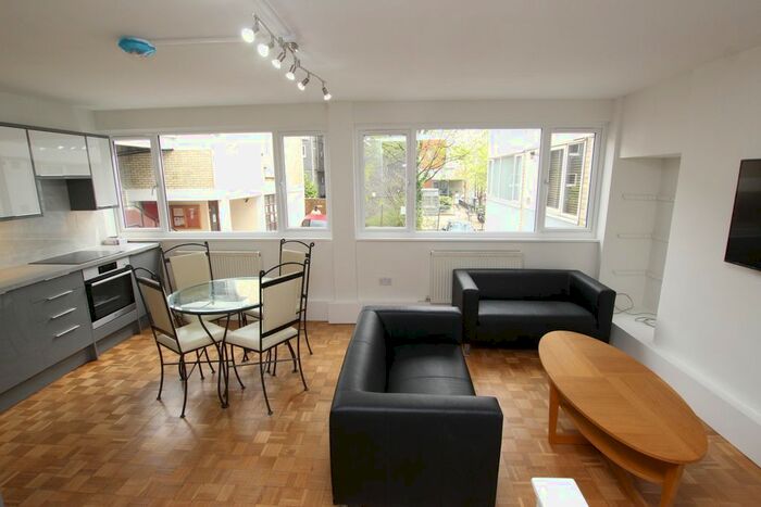 4 Bedroom Maisonette To Rent In Lyngham Court, Crouch Hill, London, N4