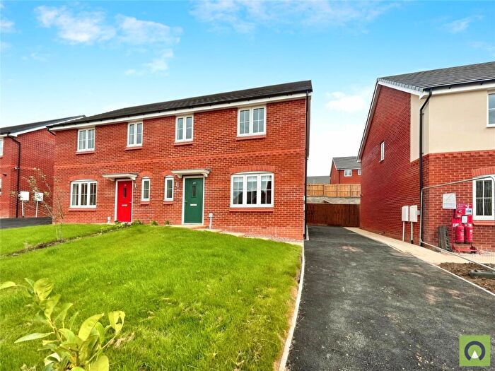 4 Bedroom Semi-Detached House To Rent In Butterworth Road, Sutton-in-Ashfield, Nottinghamshire, NG17