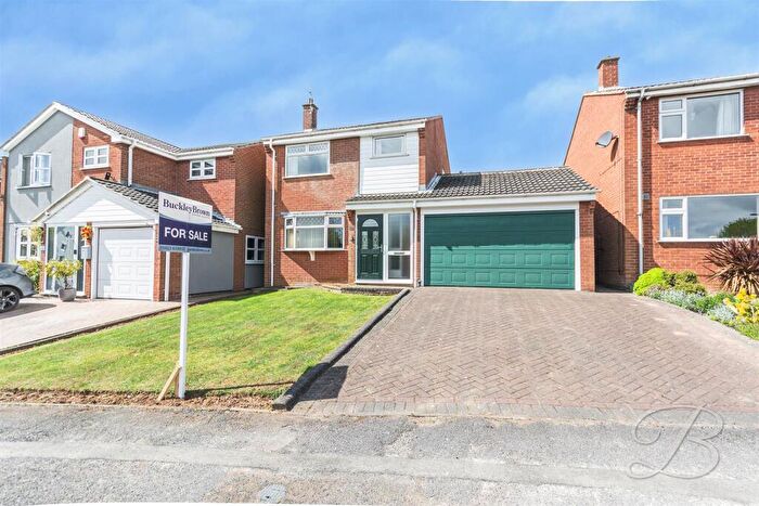 3 Bedroom Detached House For Sale In Mallard Close, Shirebrook, Mansfield, NG20