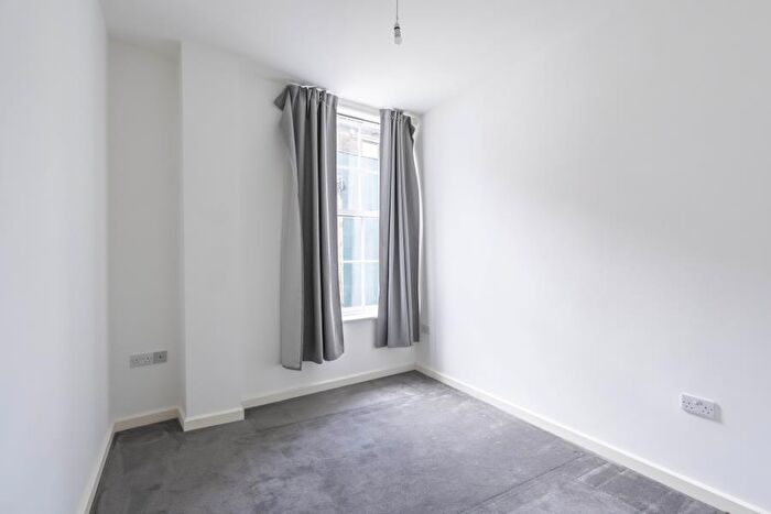 2 Bedroom Apartment To Rent In Griffon House - Bedminster, BS3