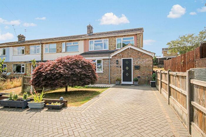 3 Bedroom End Of Terrace House For Sale In Fallowfield Close, Norwich, NR1
