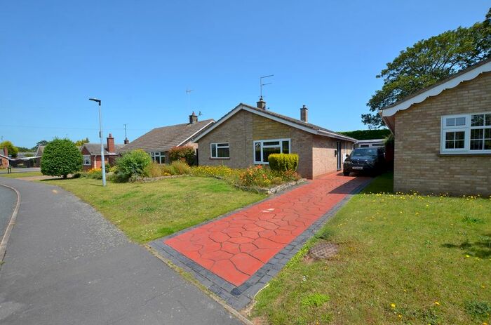 2 Bedroom Bungalow To Rent In Valence Road, Orton Waterville, Peterborough, PE2