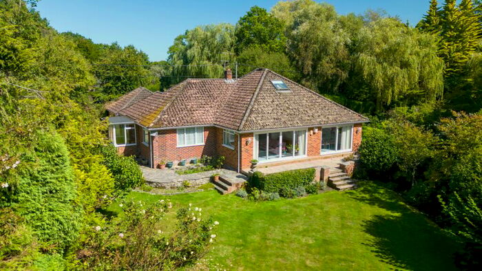 3 Bedroom Chalet For Sale In Thatchers Lane, Shirley, Bransgore, Christchurch, BH23