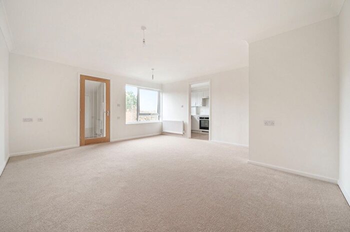 2 Bedroom Flat To Rent In Day Court, Elmbridge Village, Essex Drive, Cranleigh, Surrey, GU6