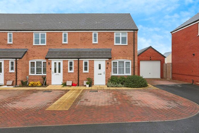3 Bedroom End Of Terrace House For Sale In Robinsons Drive, Thurston, Bury St. Edmunds, IP31