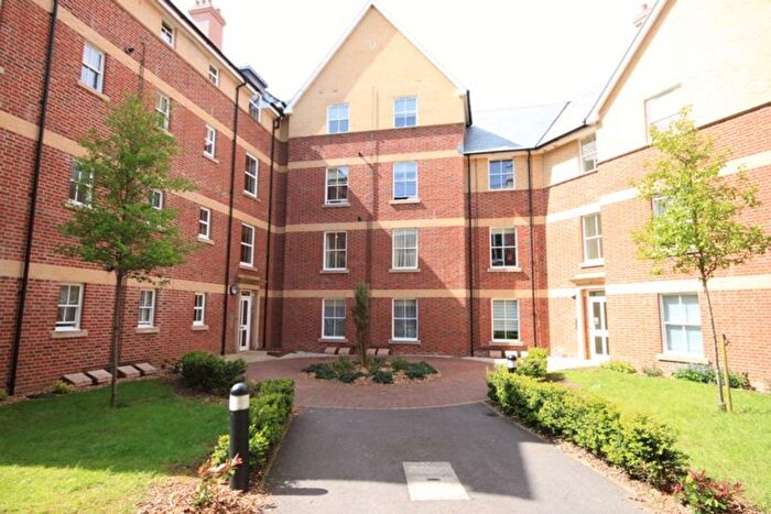 2 Bedroom Flat For Sale In Barrack Road, Dorchester, DT1