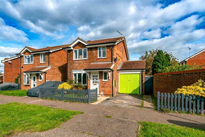 3 Bedroom Detached House For Sale In Swallows Green Drive, Worthing, West Sussex, BN13