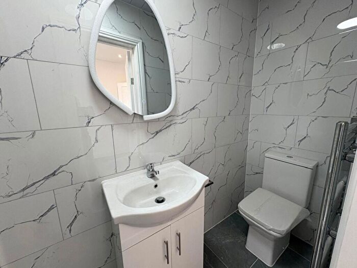 1 Bedroom Flat To Rent In Wellington Lane, Farnham, Surrey, GU9