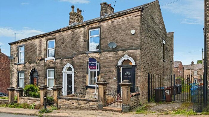 2 Bedroom End Of Terrace House For Sale In West Street, Oldham, OL4