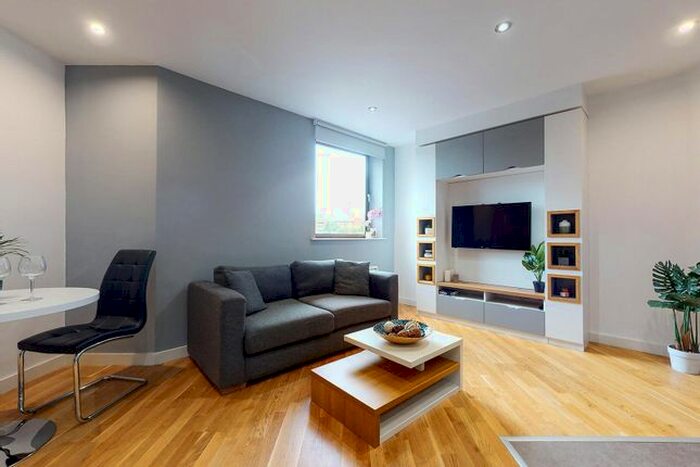 Studio To Rent In Queen Street, Leeds, LS1