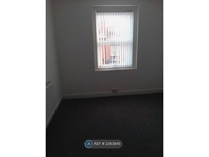 4 Bedroom Terraced House To Rent In Colwyn Road, Leeds, LS11