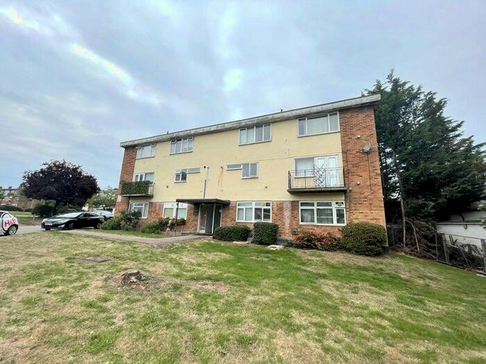 Studio To Rent In Amberry Court, Harlow, CM20