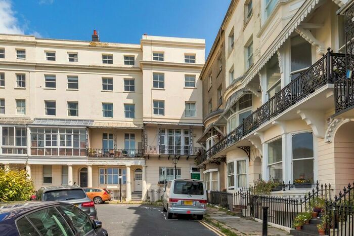 1 Bedroom Apartment To Rent In Marine Square, Brighton, BN2