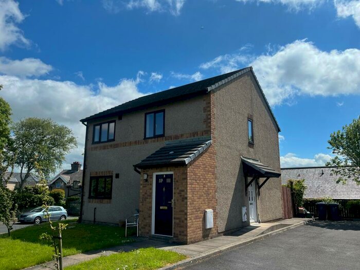 2 Bedroom Apartment To Rent In St James Court, Heysham, LA3