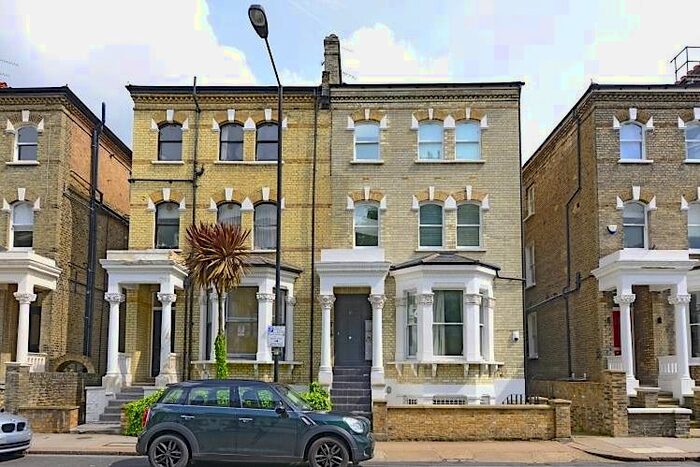 2 Bedroom Flat To Rent In Edith Road, London, W14