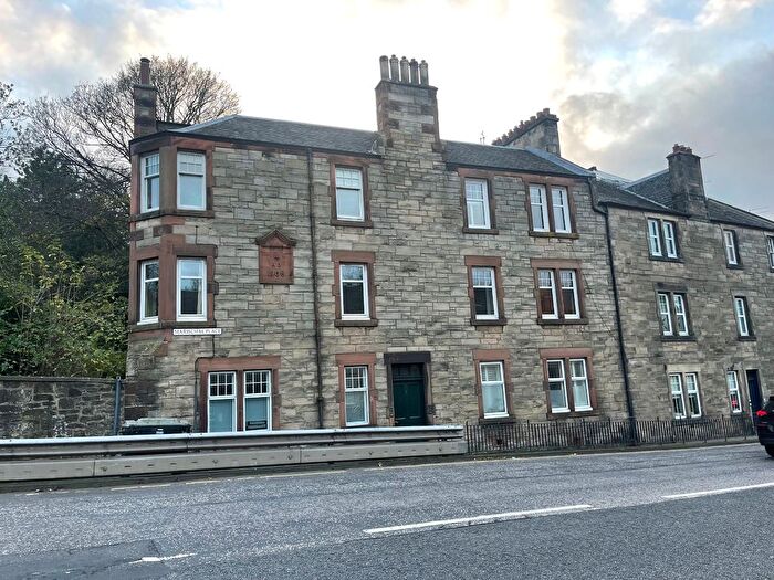 2 Bedroom Flat To Rent In Marischal Place, Edinburgh, EH4