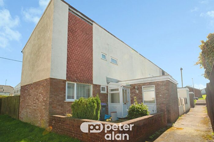 2 Bedroom End Terrace House For Sale In Lancaster Road, New Inn, Pontypool, NP4