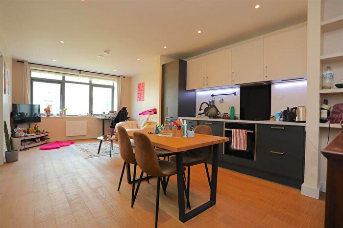 1 Bedroom Apartment For Sale In Vesta Street, M4