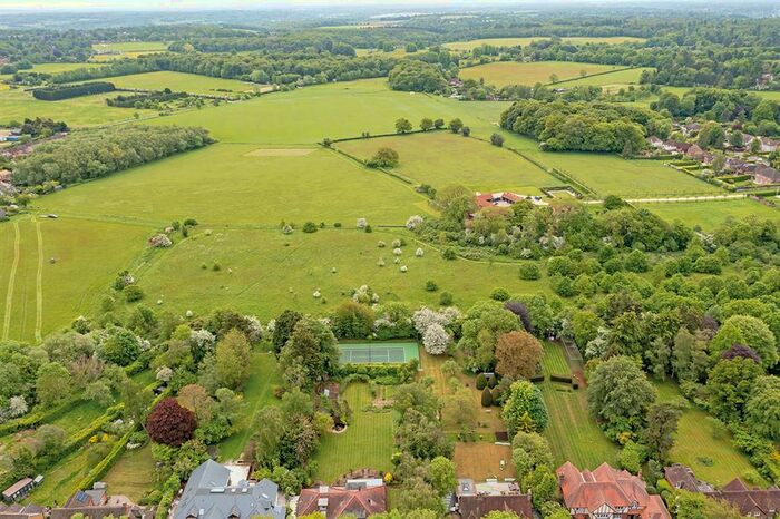 Land For Sale In Long Walk, Chalfont St. Giles, HP8